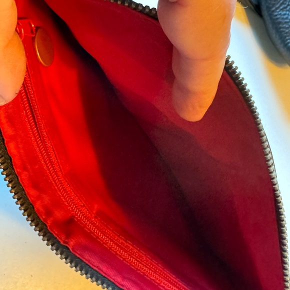 High End GRAB Black & Red Supple Genuine Leather Zip Women’s Wallet MINTY - Picture 3 of 8